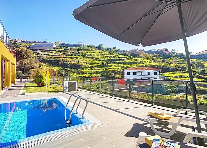 Villa Serramar Estreito Da Calheta